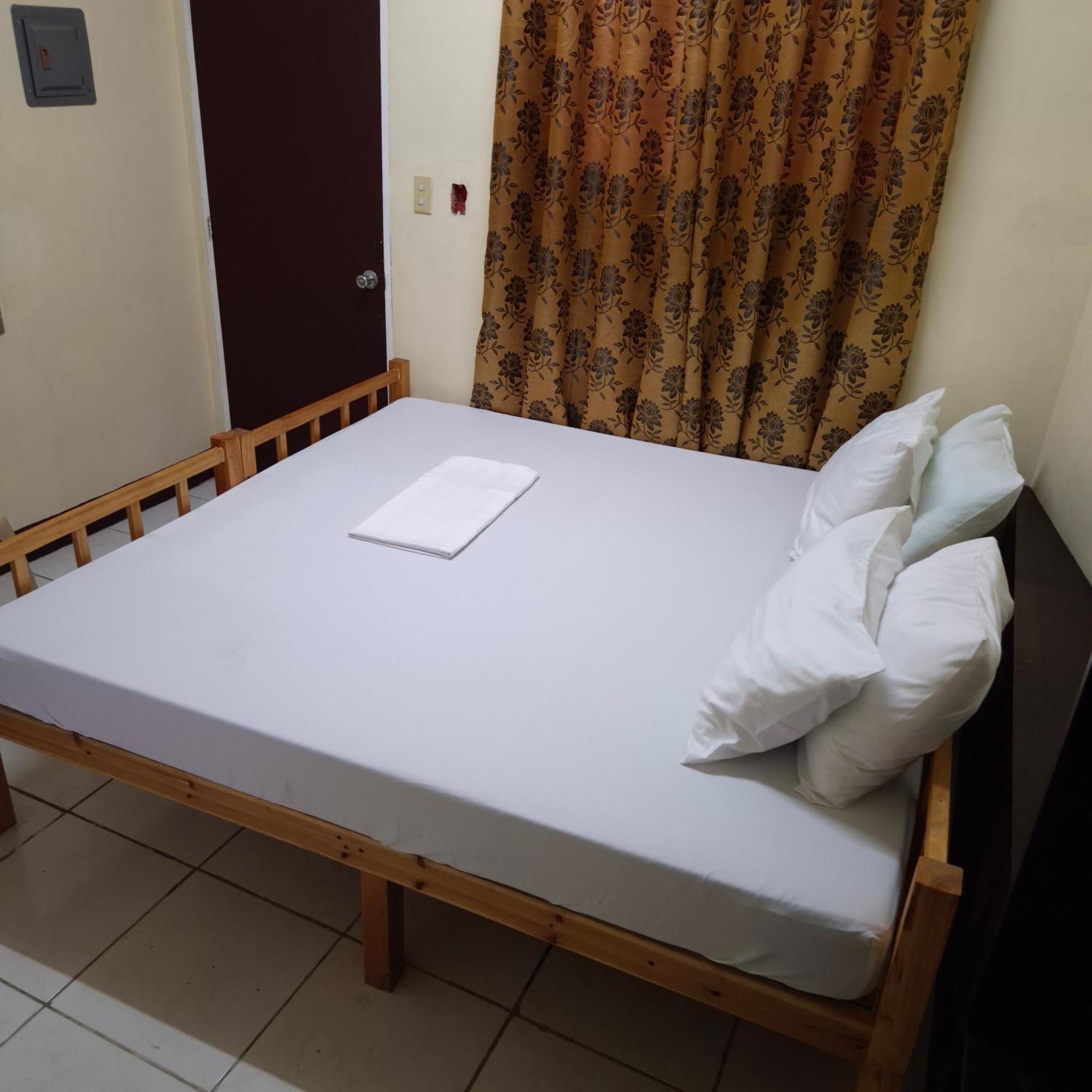 Cool Martin Family Hotel And Resort Bacoor 外观 照片