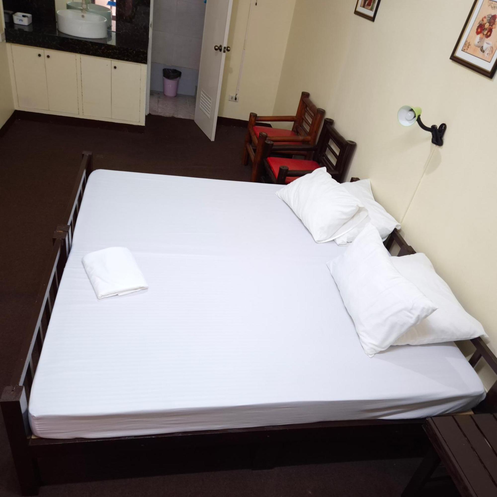 Cool Martin Family Hotel And Resort Bacoor 外观 照片