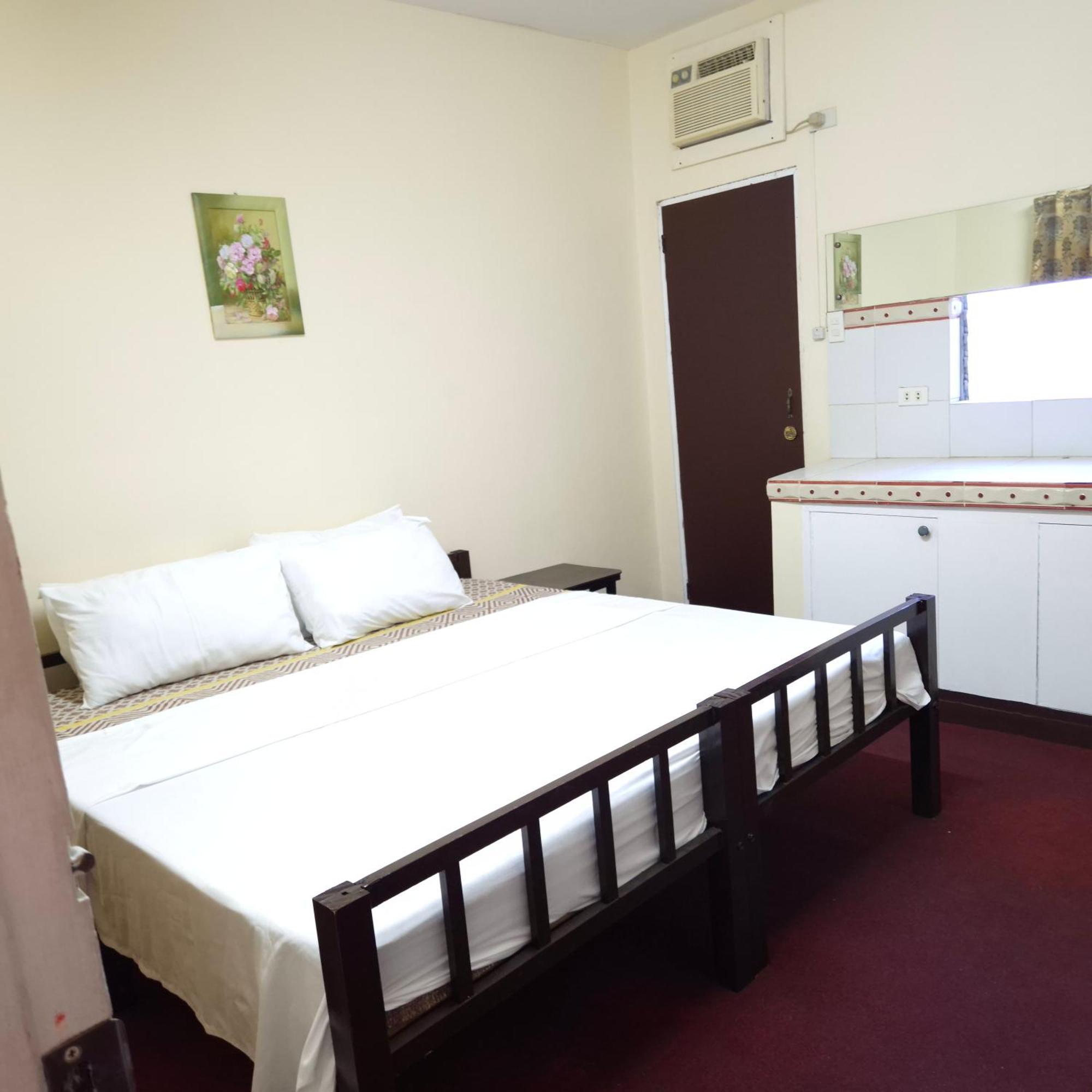 Cool Martin Family Hotel And Resort Bacoor 外观 照片